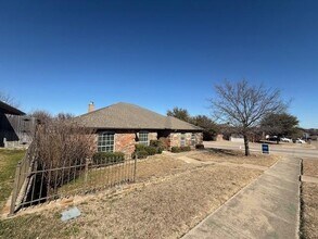9300 Rhea Ct in White Settlement, TX - Building Photo - Building Photo
