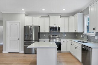 835 Blue Bird Dr in Vass, NC - Building Photo - Building Photo