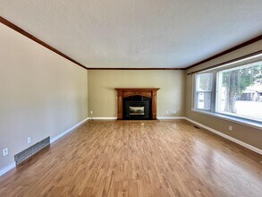 32861 Capilano Pl in Abbotsford, BC - Building Photo - Building Photo