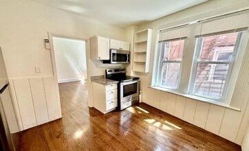 10 Garden Ct, Unit 4-5C in Boston, MA - Building Photo - Building Photo