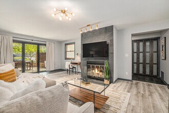 112 S 37th St, Unit Ste 1122 Apt 2 in Omaha, NE - Foto de edificio - Building Photo