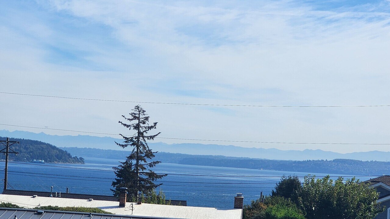 3110 Grandview St in Gig Harbor, WA - Building Photo