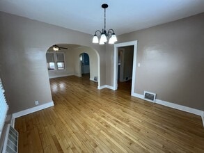 713 N 5th St in Manitowoc, WI - Building Photo - Building Photo