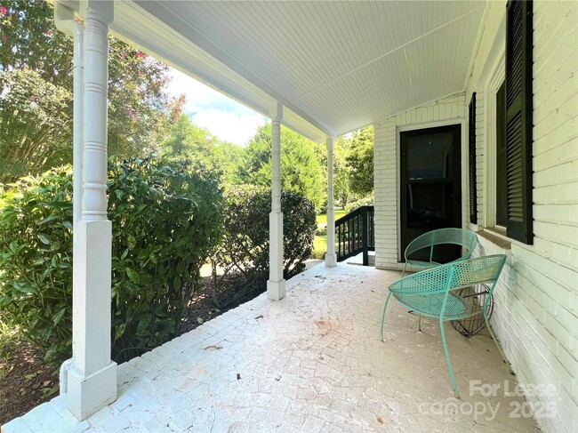 3108 Barnhill Dr in Charlotte, NC - Building Photo - Building Photo