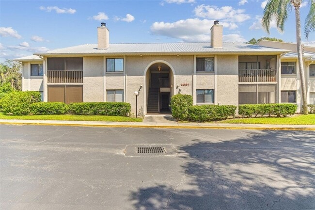 property at 2087 Hunters Glen Dr