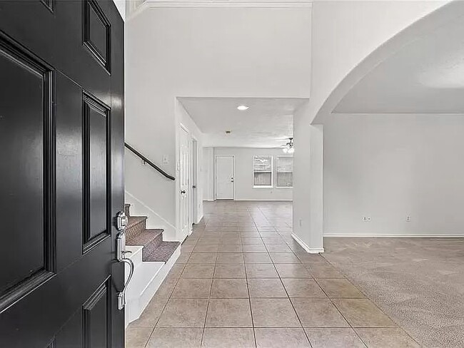 property at 20127 Broad Run Ln