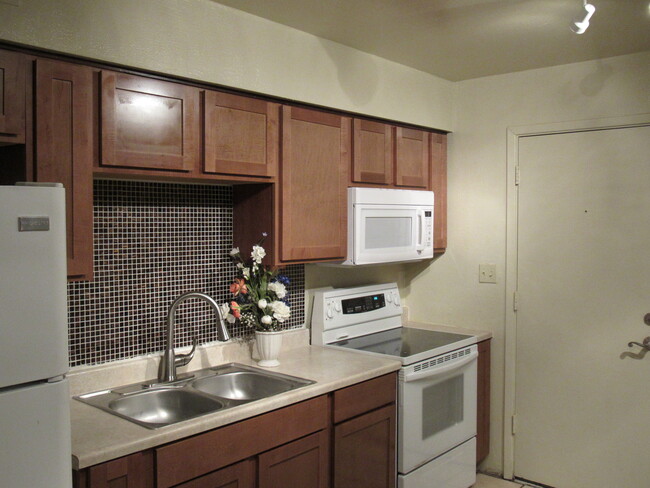 11002 N 16th Ave, Unit 1 in Phoenix, AZ - Foto de edificio - Building Photo