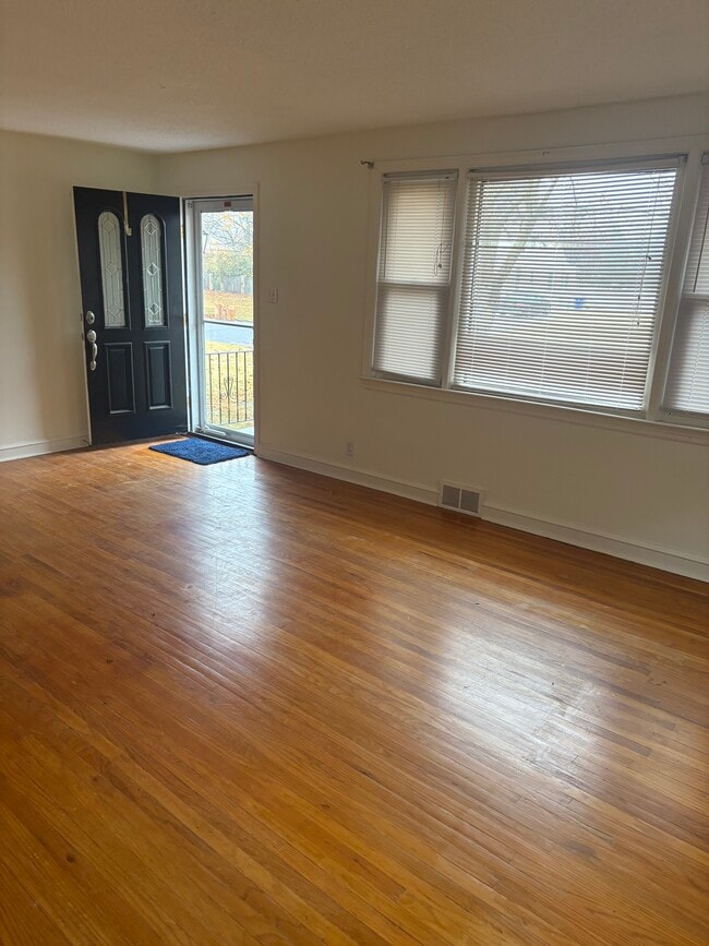 644 Rosenthal Ave in Gibbstown, NJ - Building Photo - Building Photo