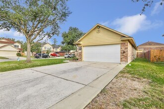 12407 Clara Hills Ln in Houston, TX - Building Photo - Building Photo