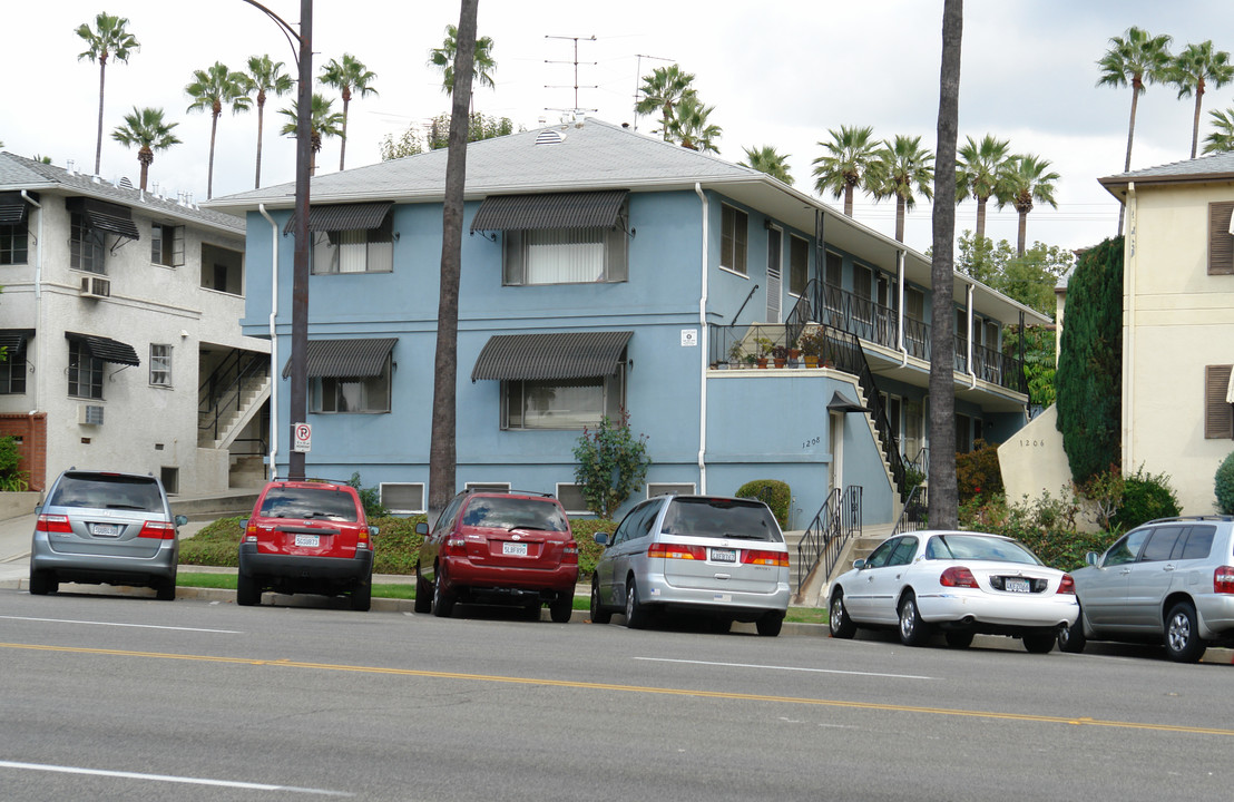 1208 N Brand Blvd in Glendale, CA - Building Photo