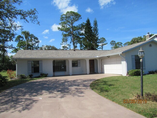 336 Yorktowne Dr in Daytona Beach, FL - Building Photo - Building Photo
