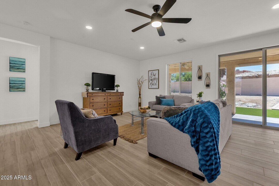 14052 N El Pueblo Blvd in Fountain Hills, AZ - Building Photo