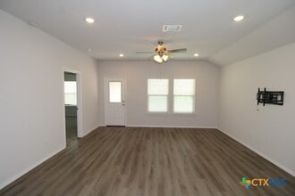 2466 Bee Crk Dr in Copperas Cove, TX - Building Photo - Building Photo