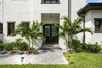 3701 S Lynwood Ave in Tampa, FL - Building Photo - Building Photo