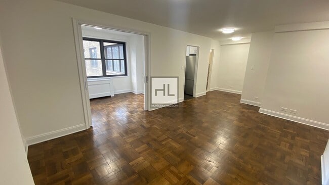 5 AVENUE in New York, NY - Building Photo - Building Photo