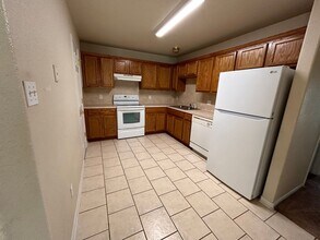 1908 Charleston Ct in Killeen, TX - Building Photo - Building Photo