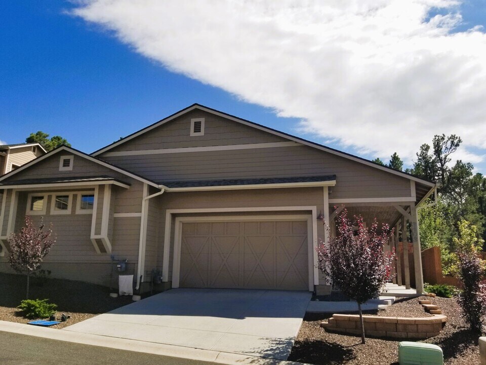 3103 E Cold Springs Trail in Flagstaff, AZ - Building Photo