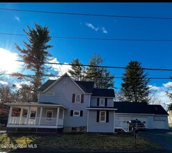 196 Font Grove Rd in Slingerlands, NY - Building Photo - Building Photo