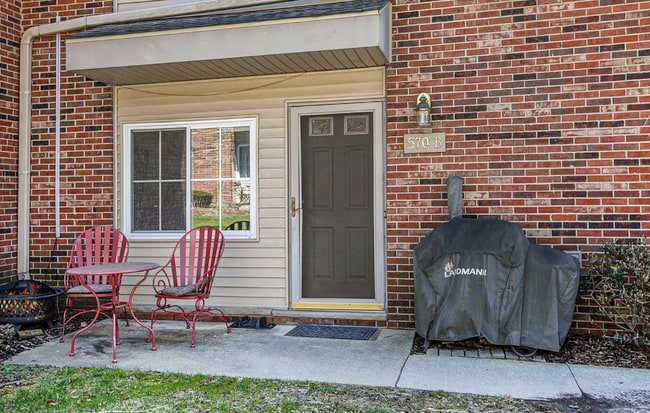 property at 570 Kellogg St