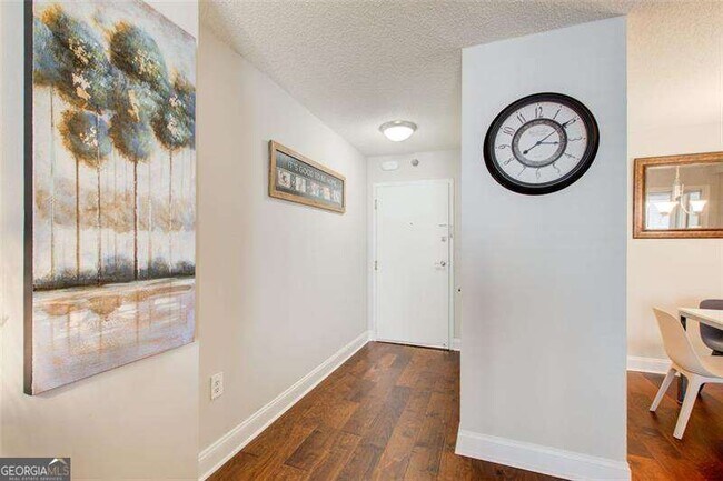 2479 Peachtree Rd NE in Atlanta, GA - Building Photo - Building Photo