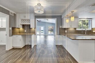 11301 Taterwood Dr in Austin, TX - Building Photo - Building Photo