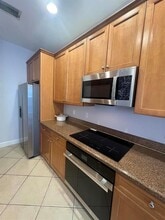 8657 Blaze Ct in Davie, FL - Building Photo - Building Photo