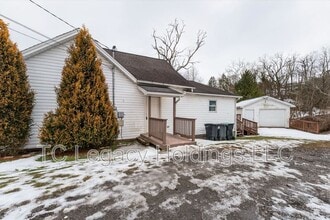 127 Haymond Hwy in Clarksburg, WV - Building Photo - Building Photo