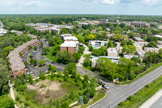 The Atrium Condominiums in Elmhurst, IL - Building Photo - Building Photo