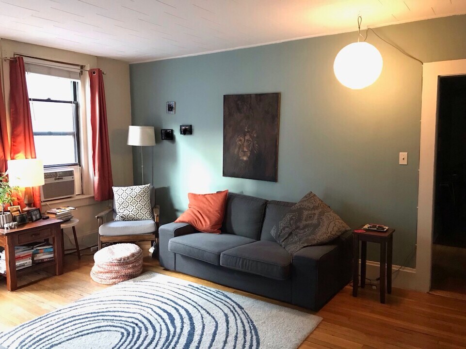 11 Gorham St, Unit 4 in Boston, MA - Building Photo