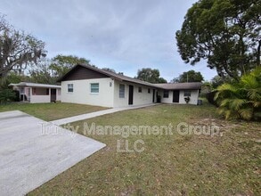 6329 Delaware Ave in New Port Richey, FL - Building Photo - Building Photo