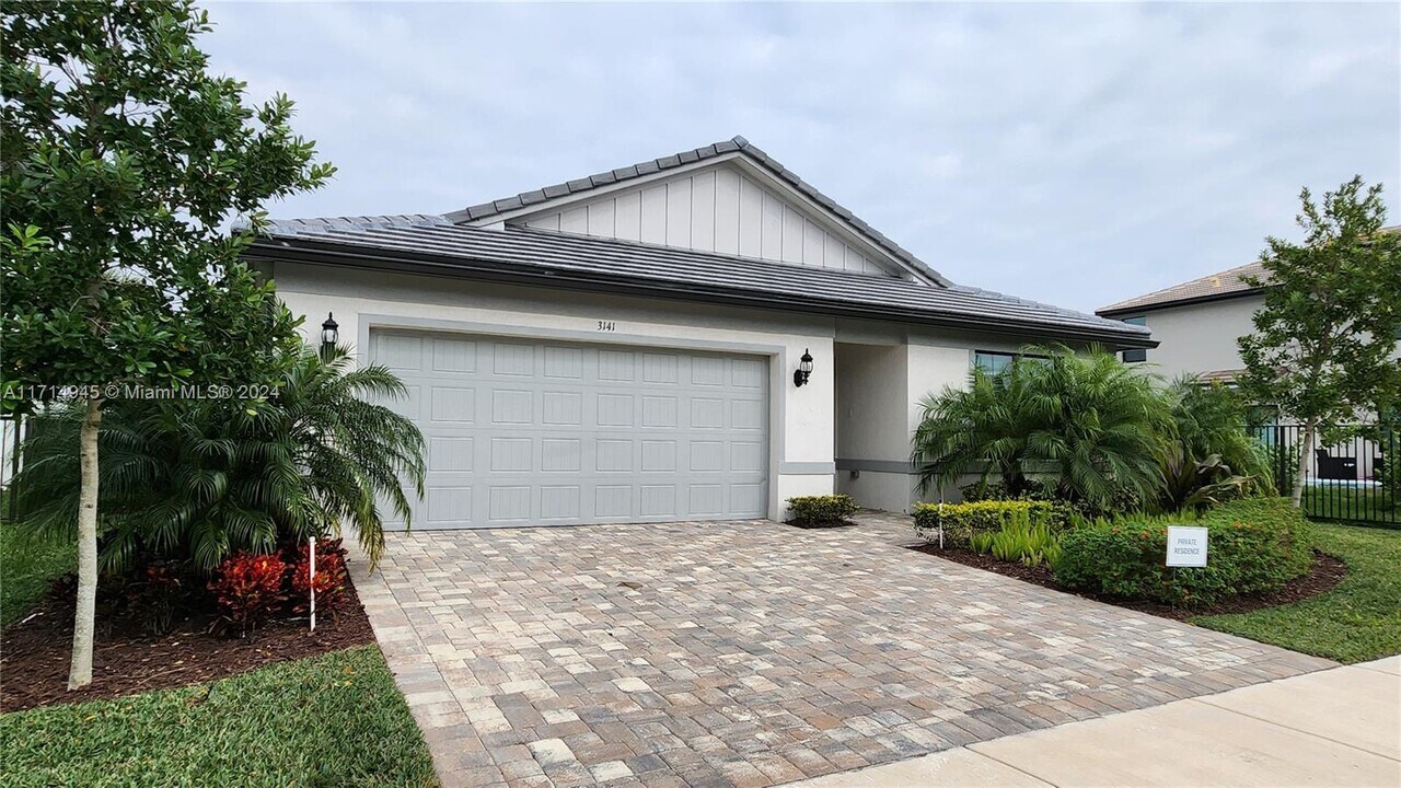 3141 Tamarind Dr in Oakland Park, FL - Building Photo