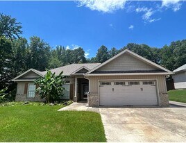 4031 Somerset Ct in Auburn, AL - Building Photo