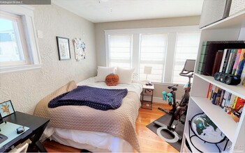 9 Arlington St, Unit 1 in Somerville, MA - Building Photo - Building Photo