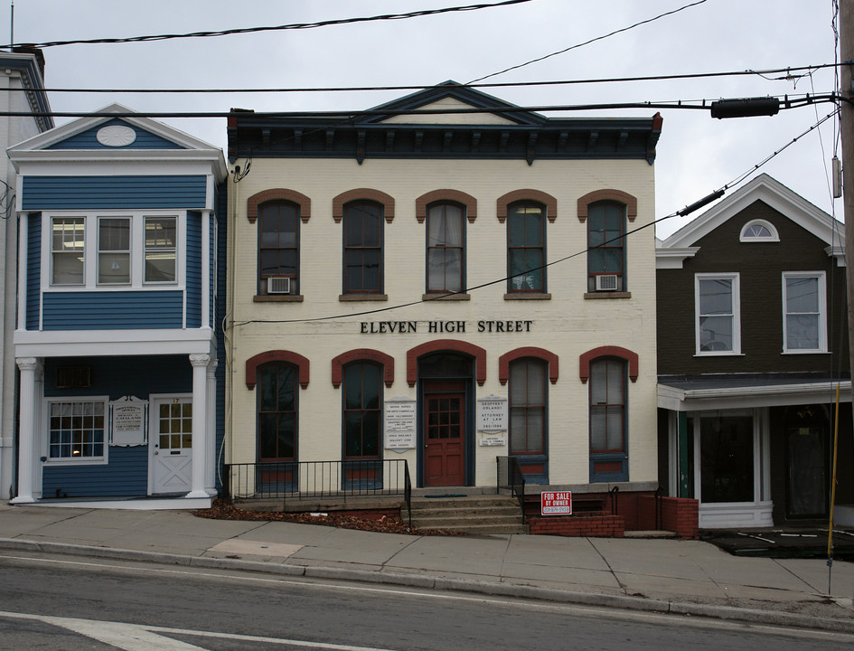 11 High St in Newton, NJ - Building Photo