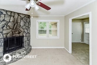 3243 Holly Berry Dr in Memphis, TN - Foto de edificio - Building Photo