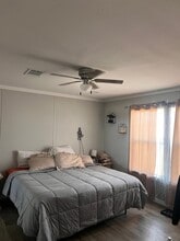 1948 A Co Rd 313 in Glen Rose, TX - Foto de edificio - Building Photo