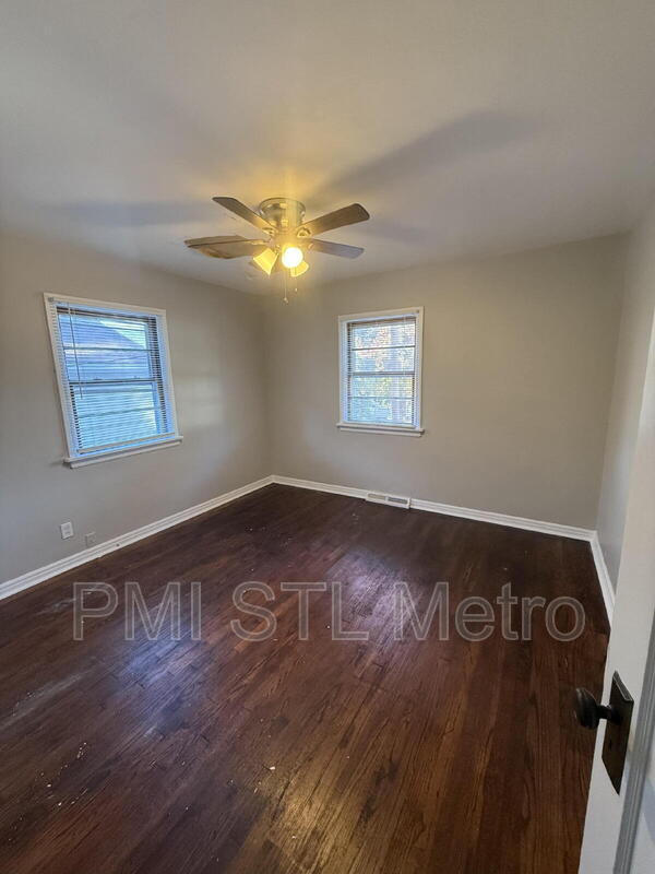 156 Fermo Ave in Ferguson, MO - Building Photo - Building Photo