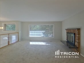 7712 183rd Ave E in Bonney Lake, WA - Building Photo - Building Photo