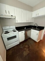 213 Shrum Ct in Irving, TX - Building Photo