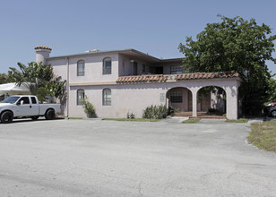 Holy Cross Apartments in Oakland Park, FL - Building Photo - Building Photo