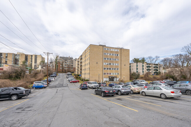 Adelphi Terrace Condominiums in Hyattsville, MD - Building Photo - Building Photo