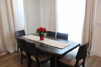 15980 Mavericks Ln in Lathrop, CA - Building Photo - Building Photo