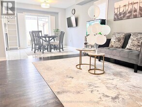 126 Edward Jeffreys Ave in Markham, ON - Building Photo - Building Photo