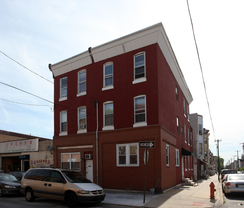 1633-1635 S 6th St in Philadelphia, PA - Building Photo