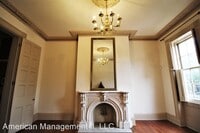 216 W Monument St photo'