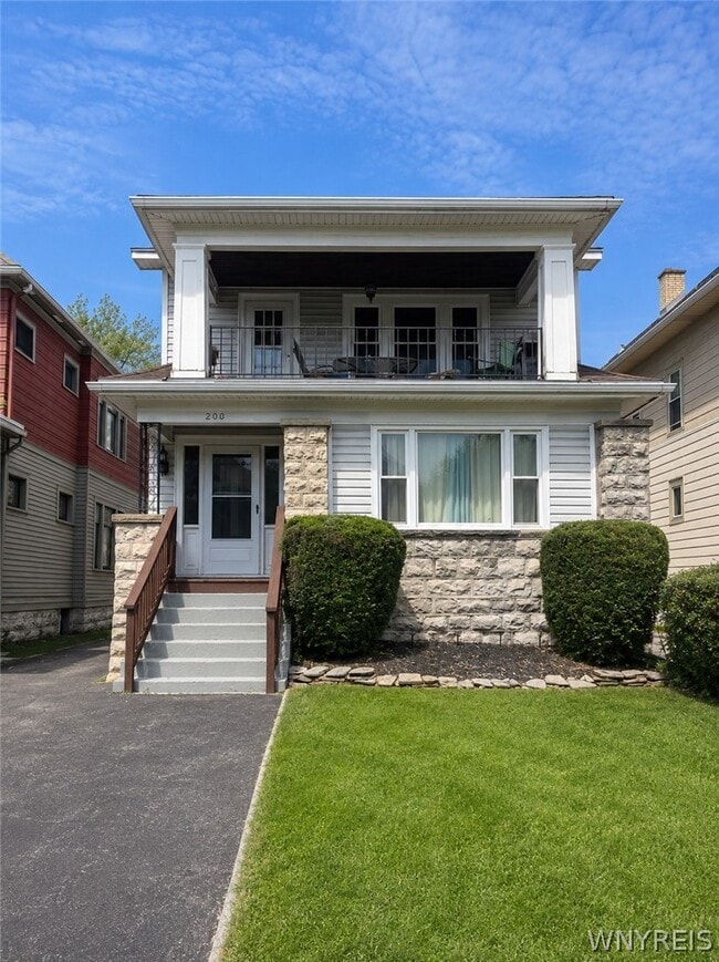 property at 200 Commonwealth Ave
