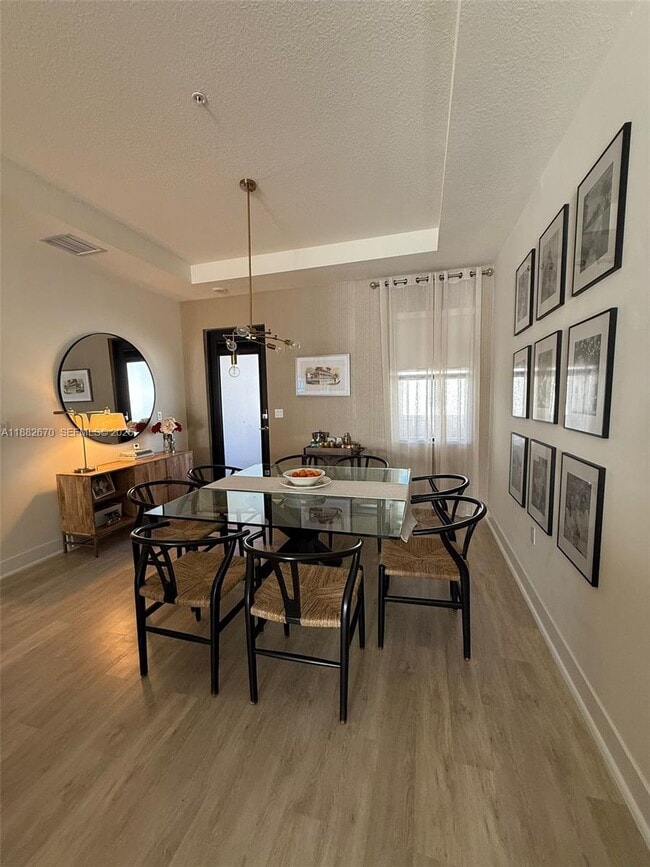 7819 NW 104th Ave in Doral, FL - Building Photo - Building Photo