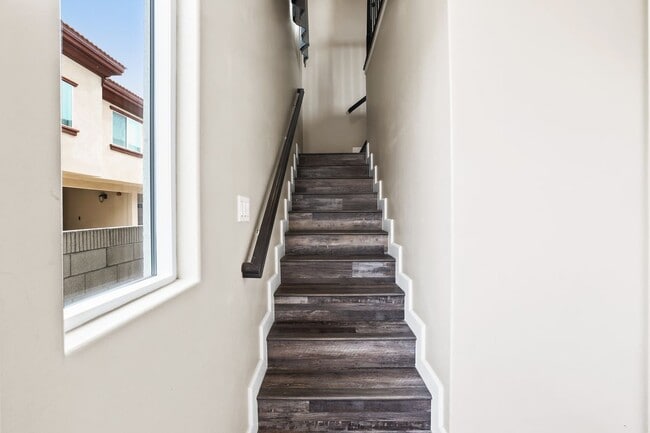 14881 Newland St in Midway City, CA - Building Photo - Building Photo