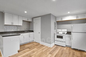 328 Elmwood Ave in Buffalo, NY - Building Photo - Building Photo