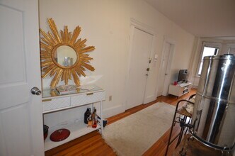 41 Joy St, Unit 2 in Boston, MA - Building Photo - Building Photo